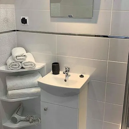 Z Jacuzzi U Mrugaly *