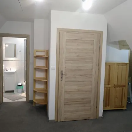 Dağ evi Z Jacuzzi U Mrugaly